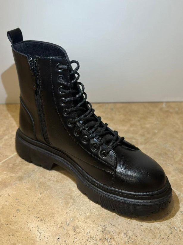 بوت مردانه زارا